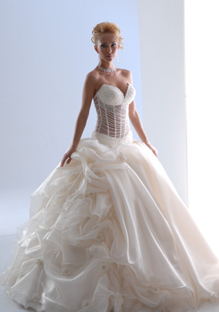 Orifashion HandmadeLuxury and Sexy Bridal Gown with Swarovski Be - Click Image to Close